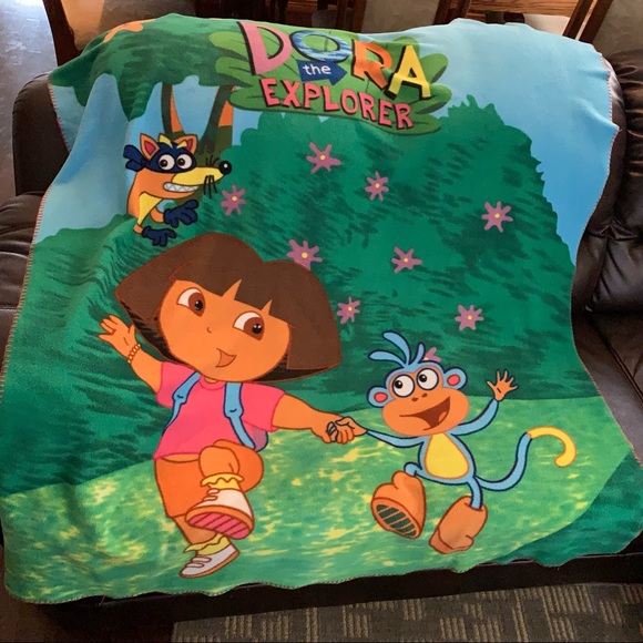 Dora The Explorer Kids Adorable Fleece Throw Blanket - Picture 9 of 16